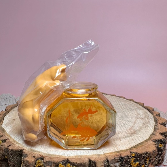 Vintage Avon “Curious Kitty” Sweet Honesty – Cat & Fishbowl Figurine - Picture 2 of 6